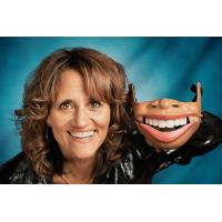 The Sunday Service w/ Nina Conti