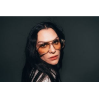Jessie J - Live after Racing