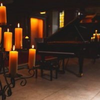 Chopin & Champagne by Candlelight (9pm)